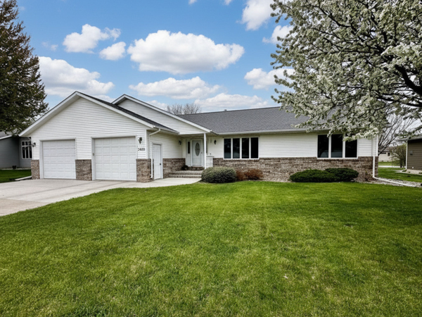 1240 Patricia Court, Marshall, MN 56258