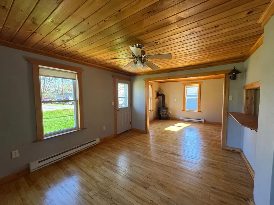 202 1st Street Nw, Hinckley, MN 55037 - #3