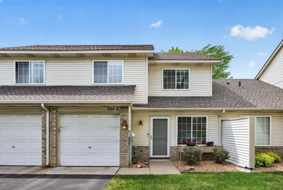 7886 Forest Boulevard #E, Woodbury, MN 55125 - #3