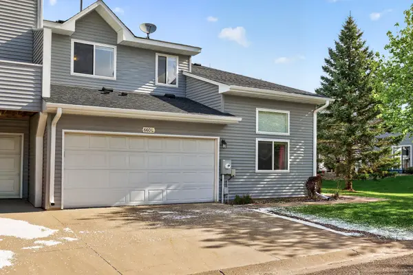 660 Kingfisher Lane #L, Woodbury, MN 55125