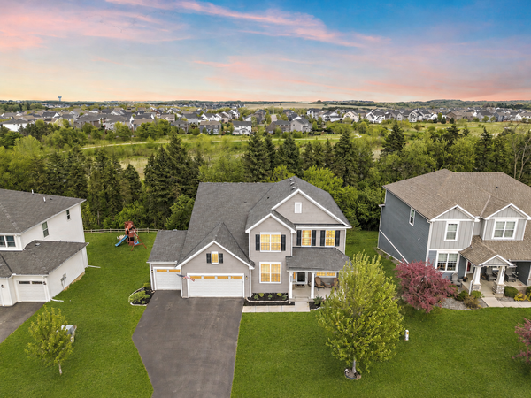 9289 Summerlin Court, Woodbury, MN 55129