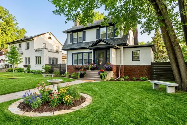 1218 Queen Avenue N, Minneapolis, MN 55411