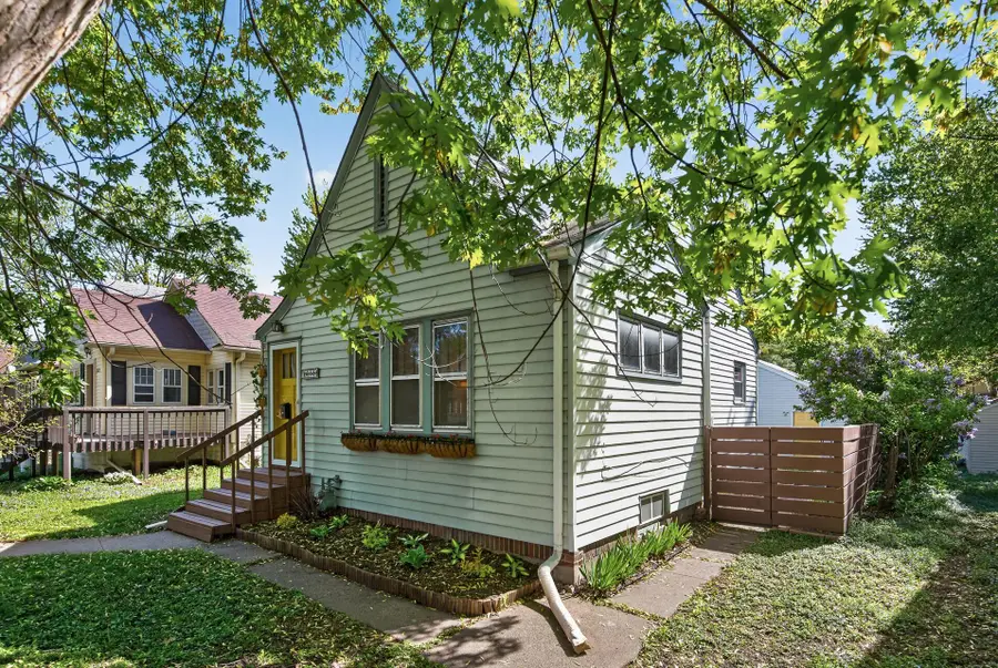858 21st Avenue Se, Minneapolis, MN 55414 - #2