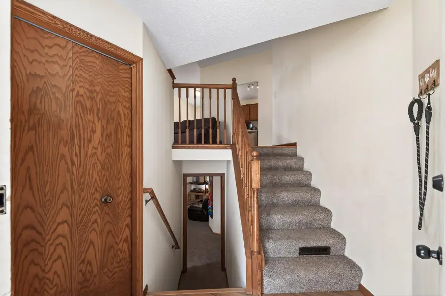 6237 Kalenda Lane Ne, Albertville, MN 55301 - #2
