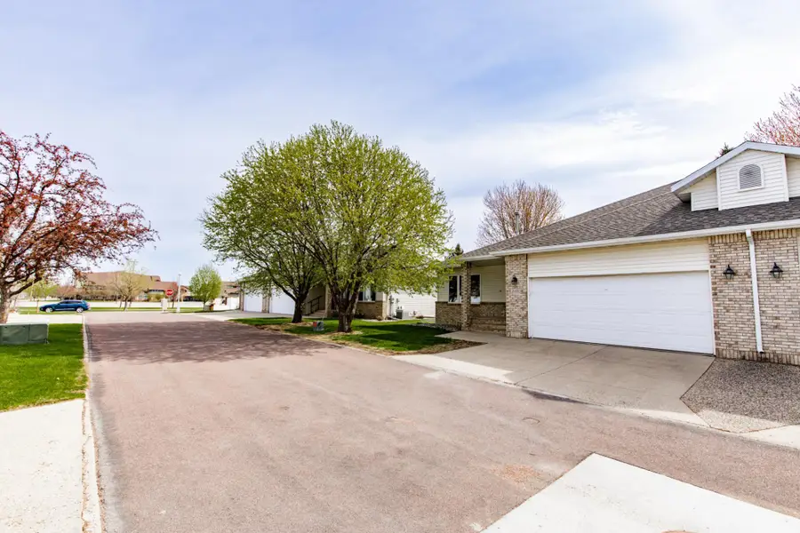 2451 Madison Square Drive S, Fargo, ND 58104 - #3