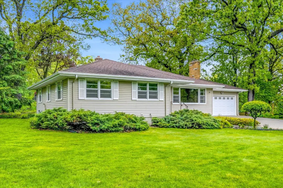 1638 Glenview Court, Arden Hills, MN 55112 - #2