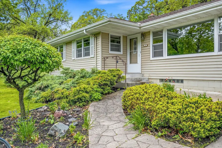 1638 Glenview Court, Arden Hills, MN 55112 - #3
