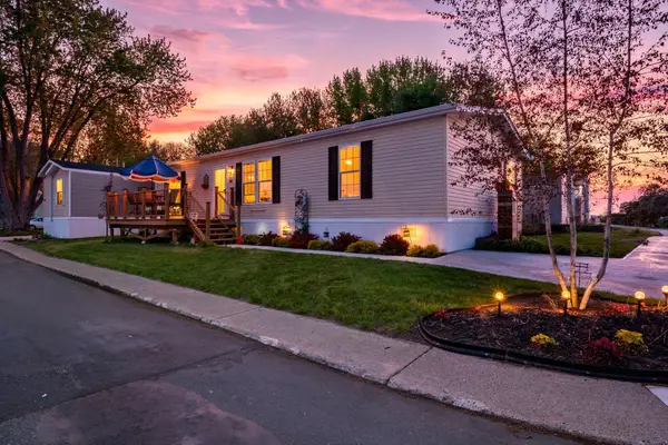 18164 Highway 65 Ne #141, East Bethel, MN 55011