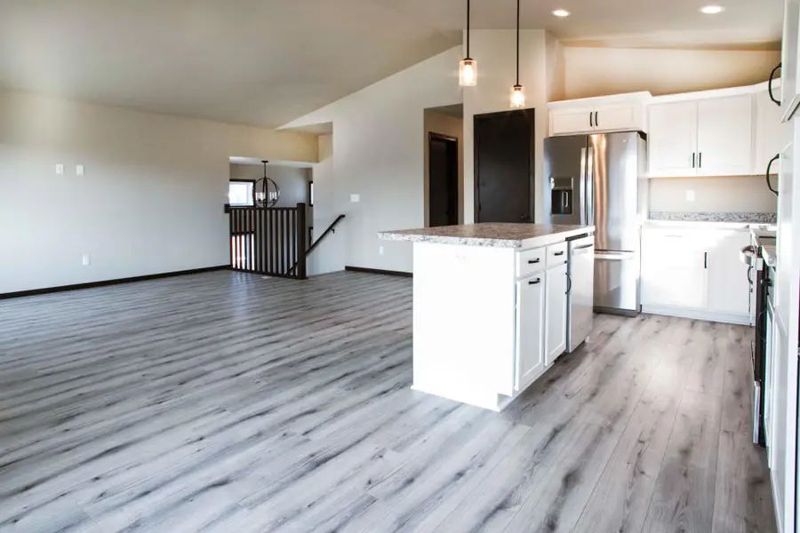 1174 Meadowlark Lane S, Casselton, ND 58012 - #3