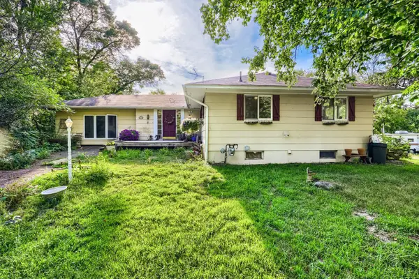 37082 Falcon Avenue, North Branch, MN 55056