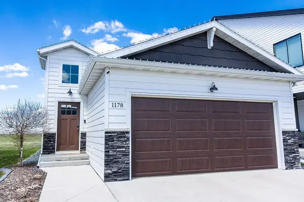 1178 Albert Court W, West Fargo, ND 58078