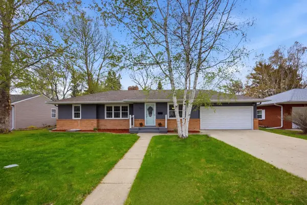 1222 15th Street S, Moorhead, MN 56560