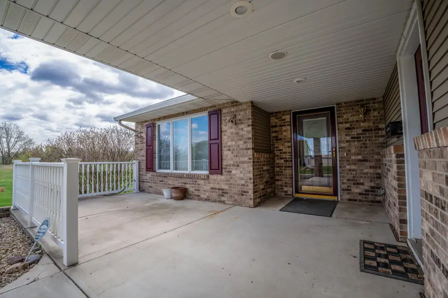 211 Valley View Drive Se, Willmar, MN 56201 - #3