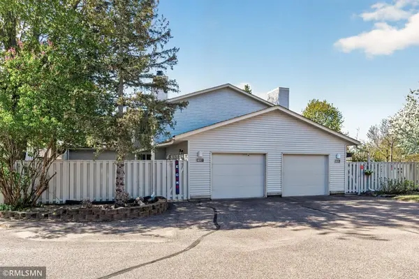 897 Monterey Drive, Shoreview, MN 55126