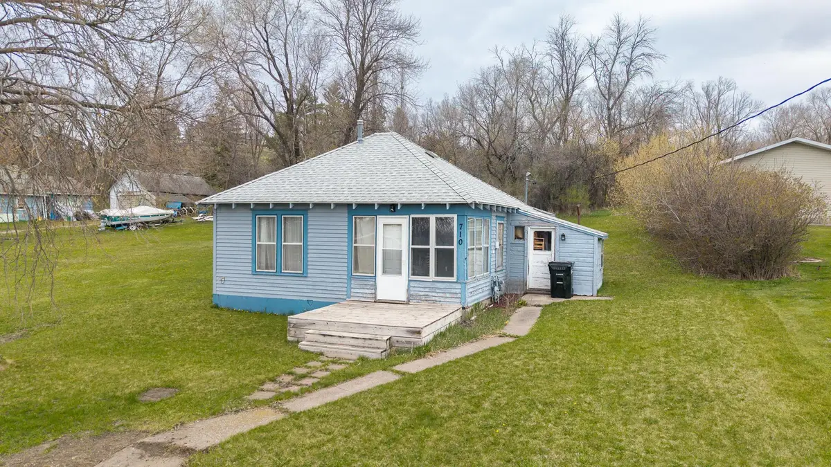 710 & 720 5th Street Nw, Valley City, ND 58072 - #1