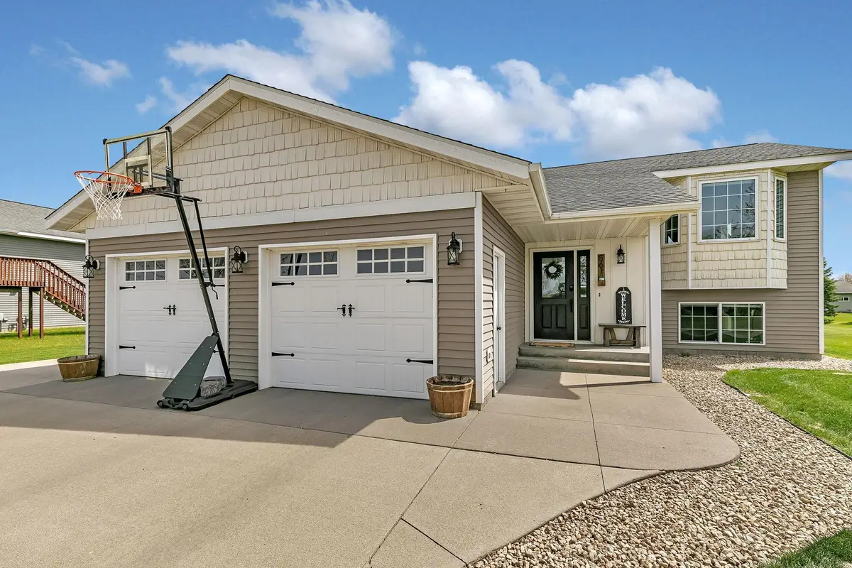 561 7th Street Nw, Richmond, MN 56368 - #1