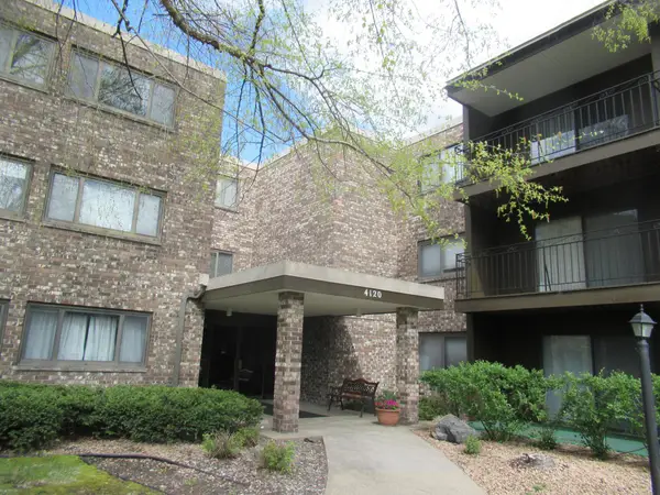 4120 Parklawn Avenue #135, Edina, MN 55435