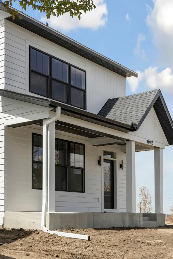 16905 Draft Horse Boulevard, Lakeville, MN 55044