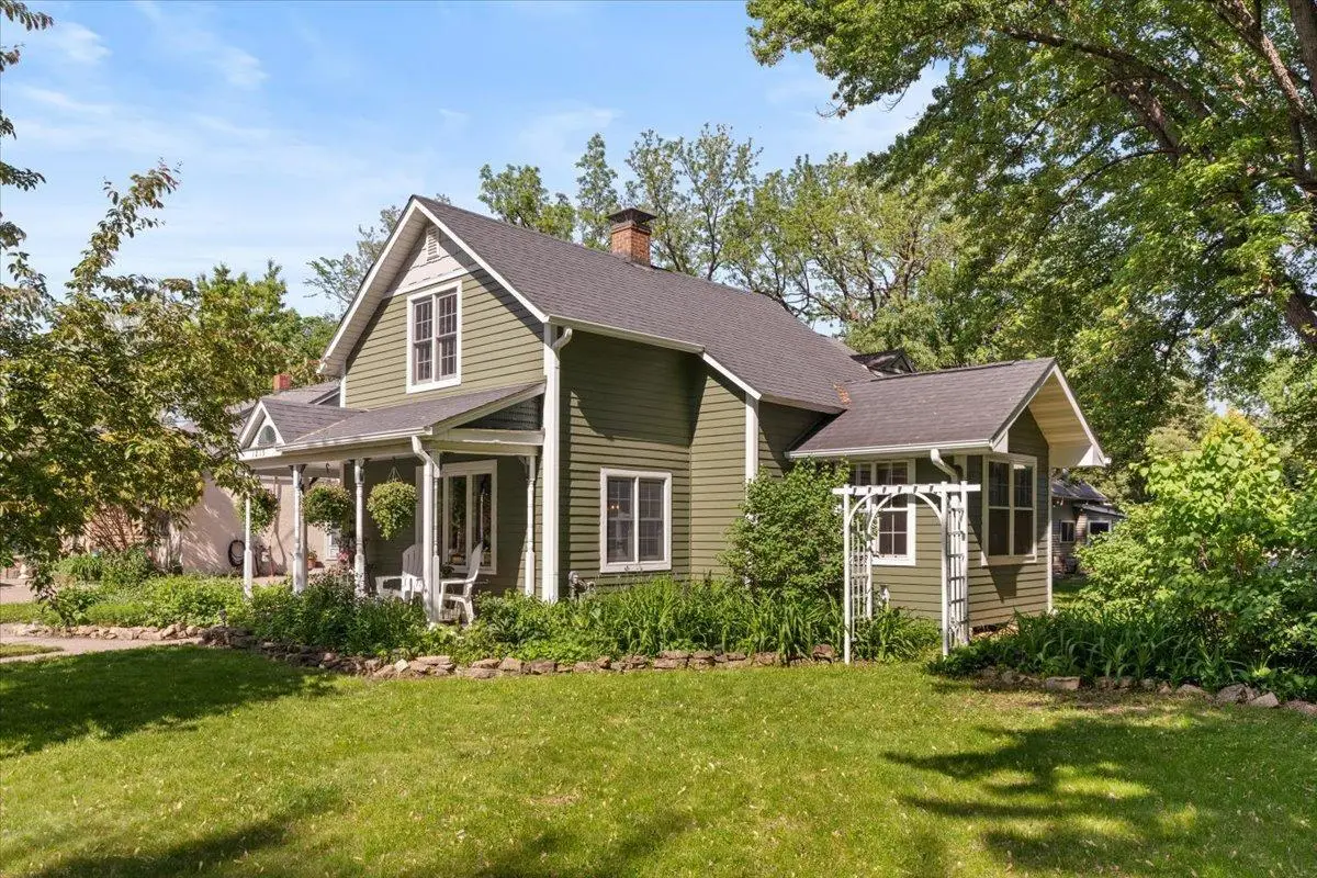 1215 4th Avenue S, Stillwater, MN 55082 - #1