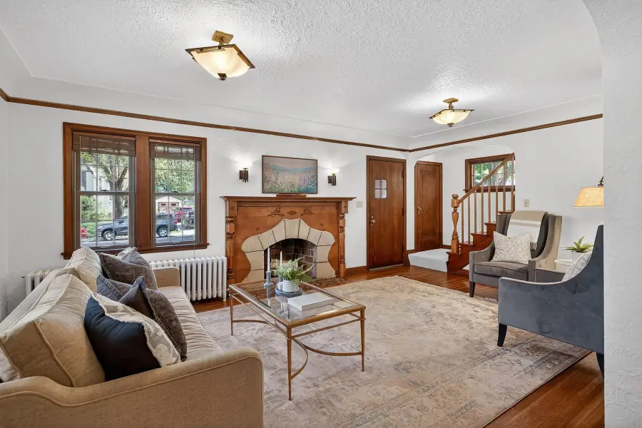 933 Delaware Avenue, Mendota Heights, MN 55118 - #2