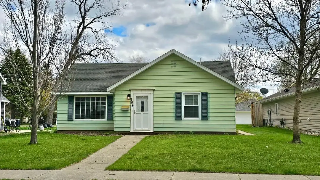 102 E 9th Street, Morris, MN 56267 - #1