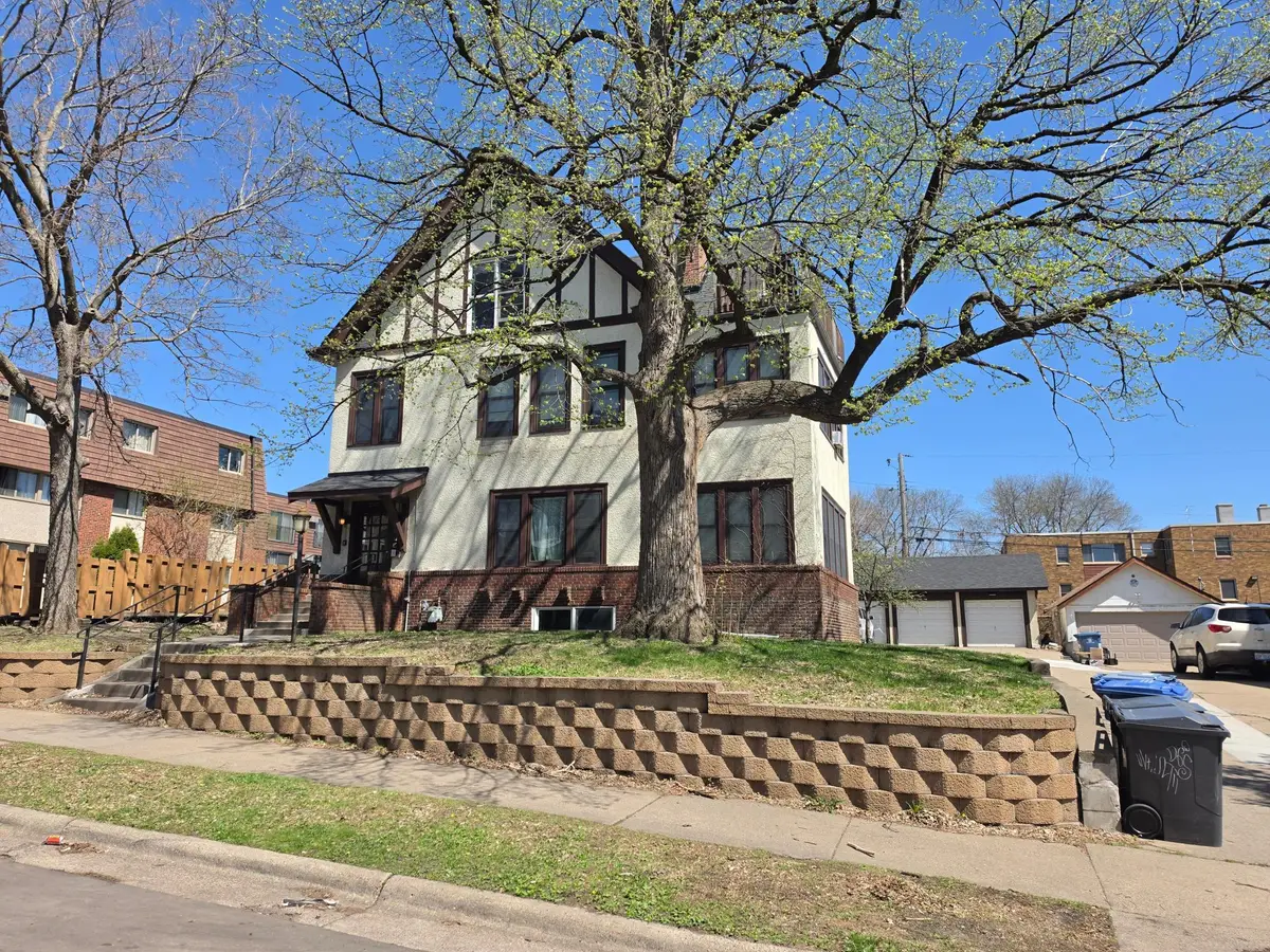 2017 Grand Avenue S, Minneapolis, MN 55405 - #1