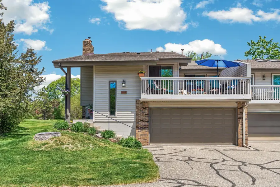 9625 Hampshire Lane, Eden Prairie, MN 55347 - #3