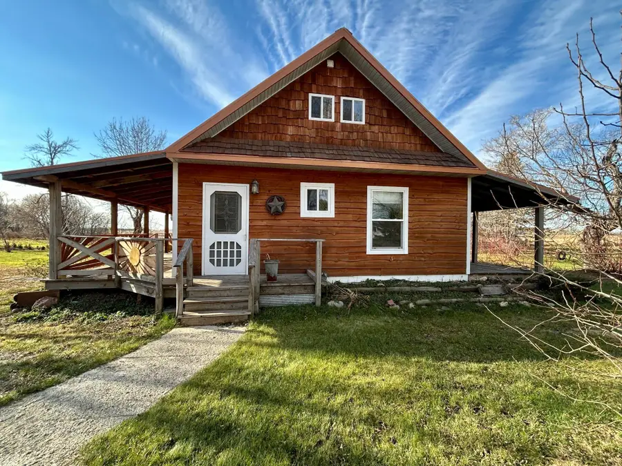 305 Oak Street, Hastings, ND 58049 - #3