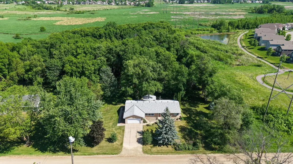 9884 35th Street Ne, Saint Michael, MN 55376 - #1