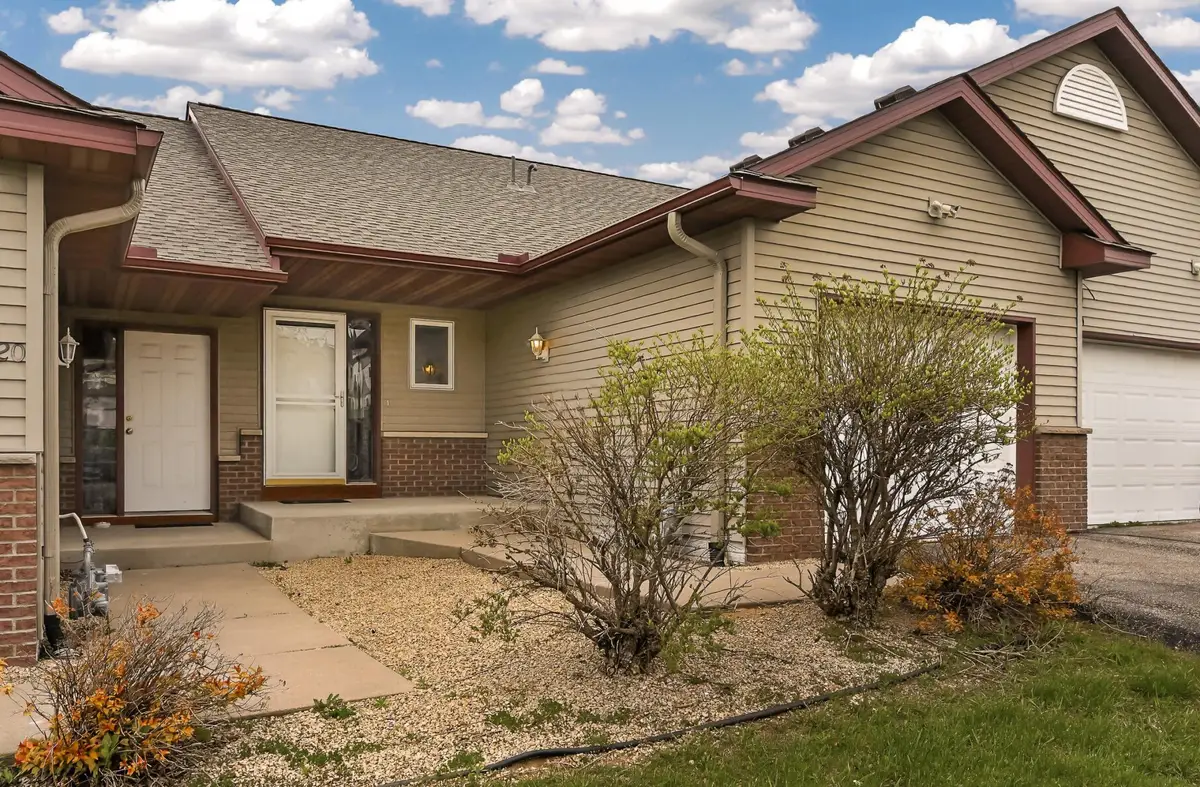 718 10th Street Sw, Pine Island, MN 55963 - #1