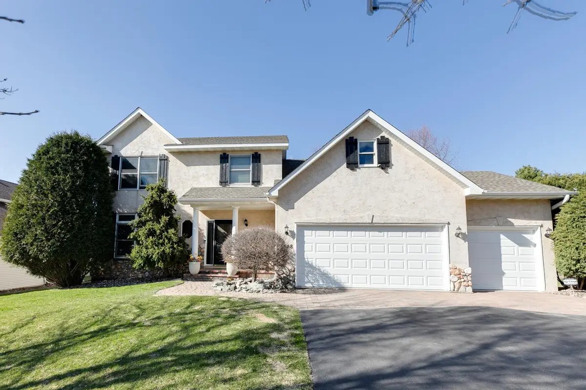7568 Walnut Curve, Chanhassen, MN 55317 - #1