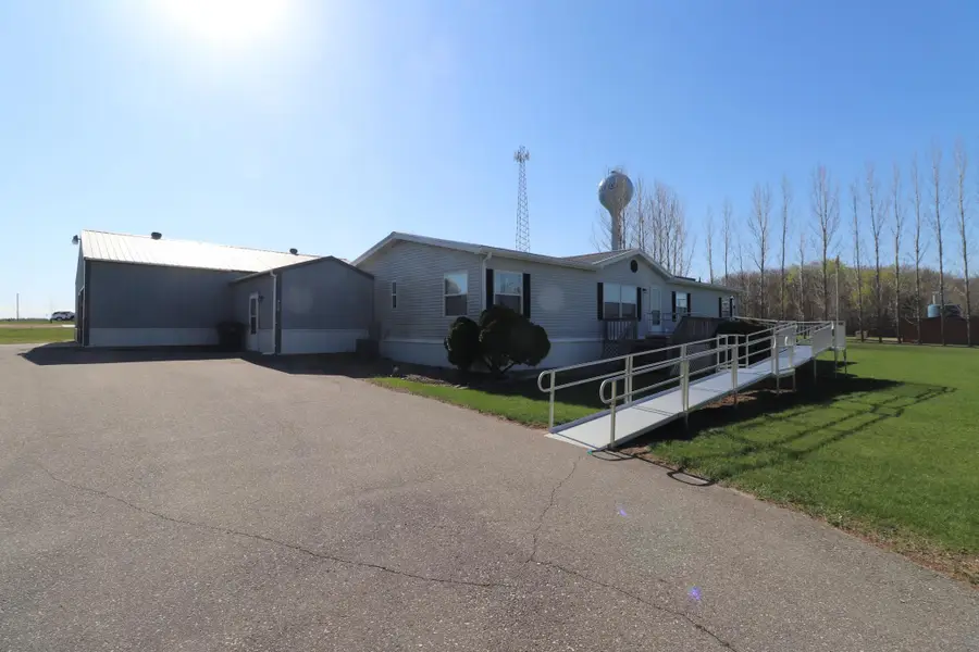 707 Summit Avenue W, Clarissa, MN 56440 - #2