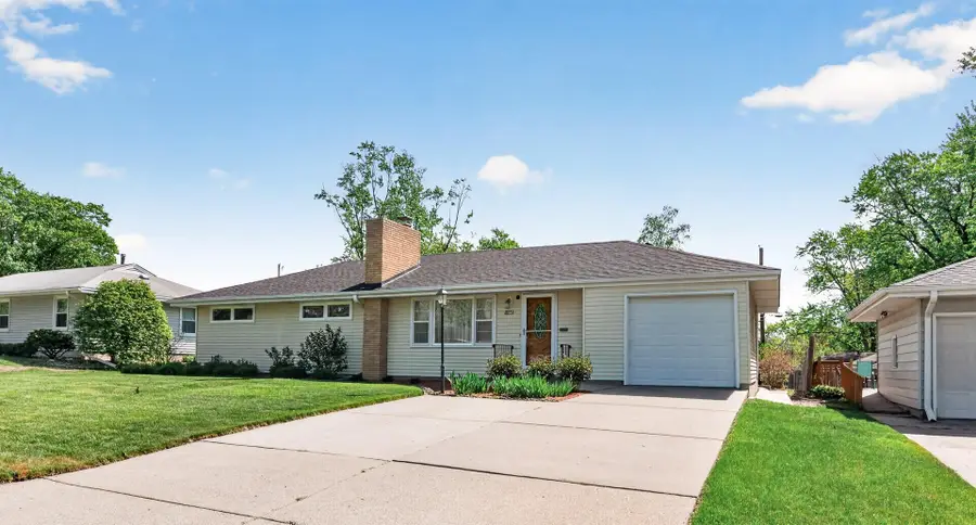8231 Emerson Avenue S, Bloomington, MN 55420 - #3