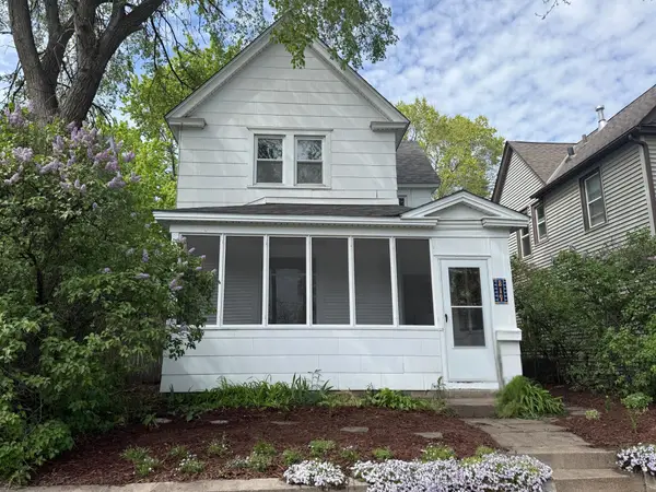 819 26th Avenue Ne, Minneapolis, MN 55418