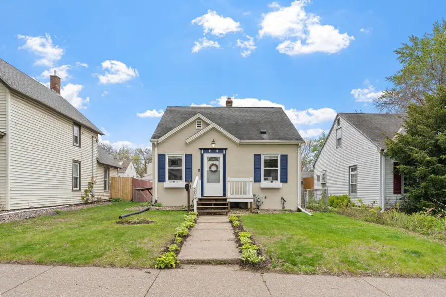 264 Haskell Street E, West Saint Paul, MN 55118 - #2