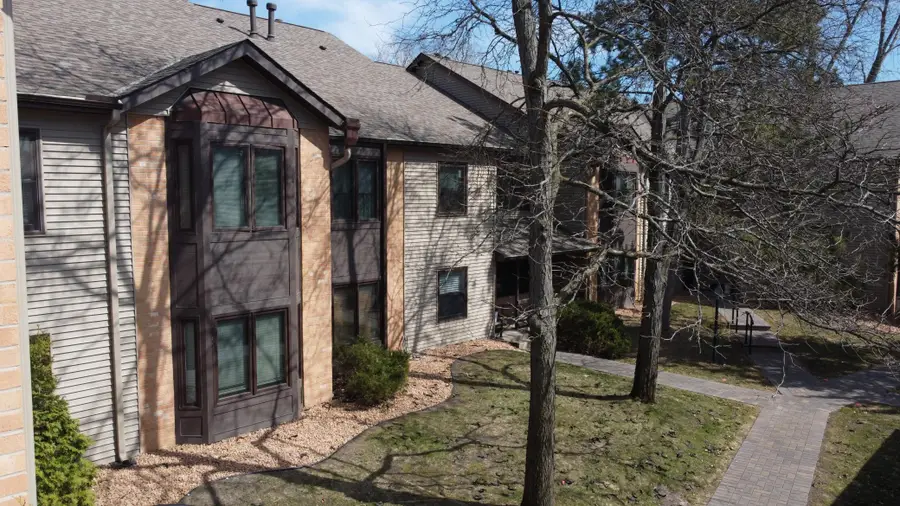 11039 Oregon Circle, Bloomington, MN 55438 - #2