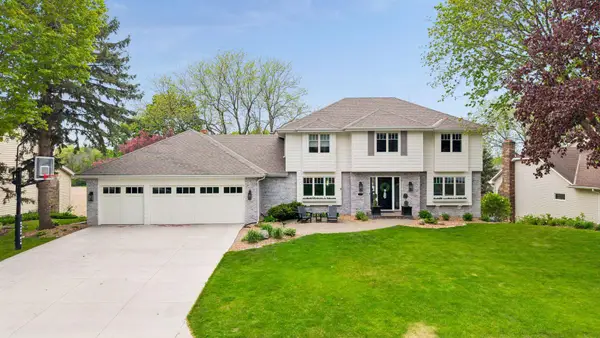18425 5th Avenue N, Plymouth, MN 55447