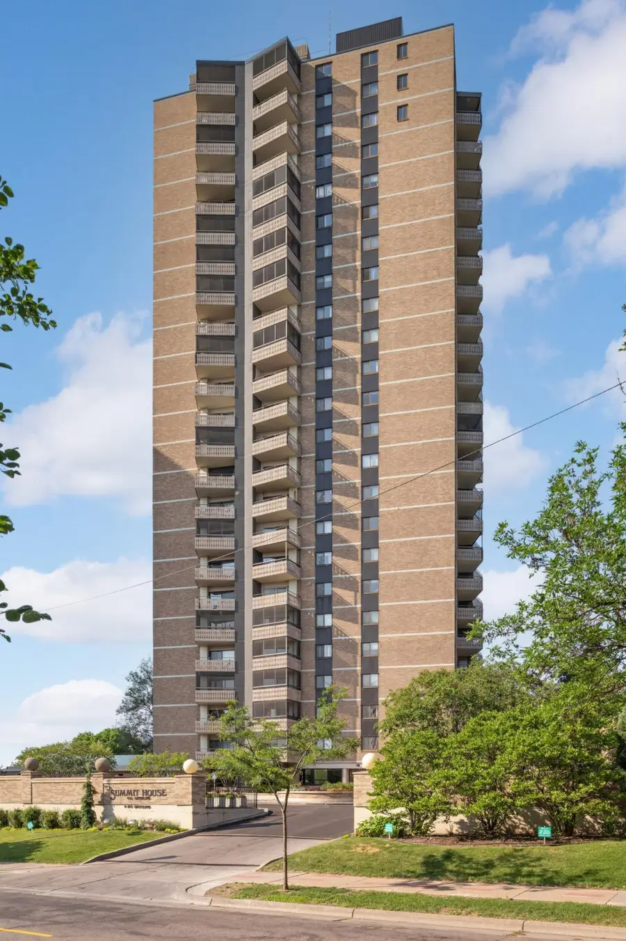400 Groveland Avenue #1514, Minneapolis, MN 55403 - #3