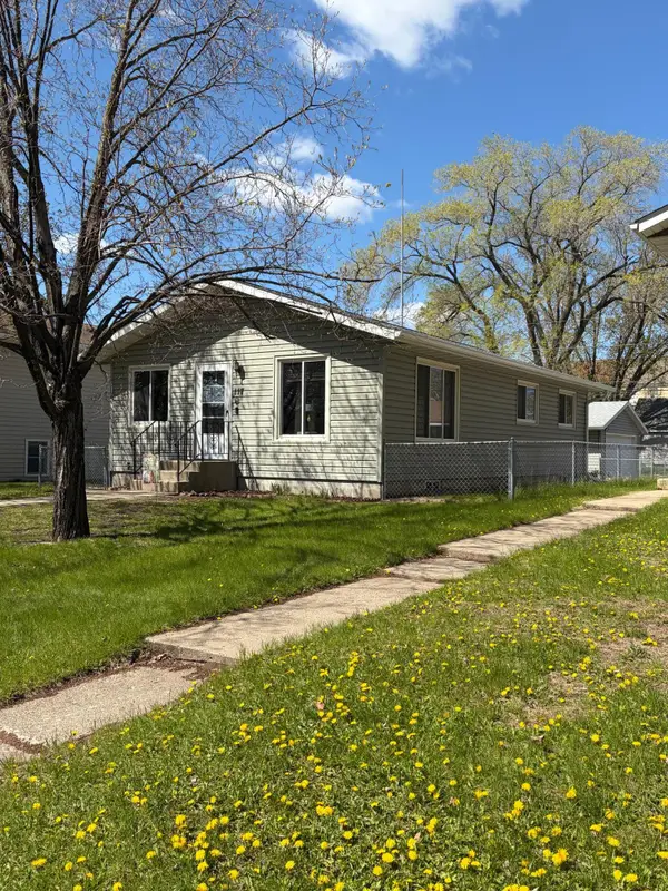 117 36th Avenue N, Saint Cloud, MN 56303
