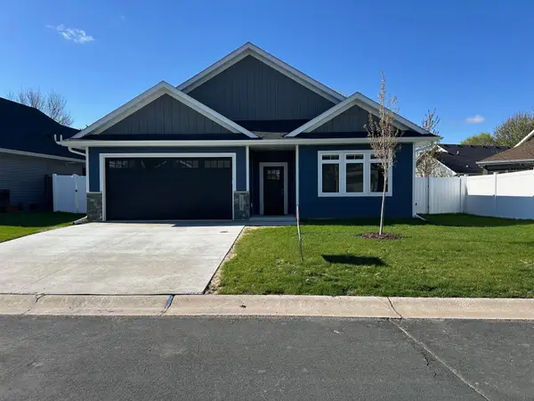 1118 Village Street Se, New Prague, MN 56071