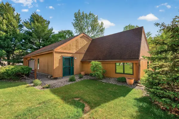 4900 Larson Road, Shoreview, MN 55126