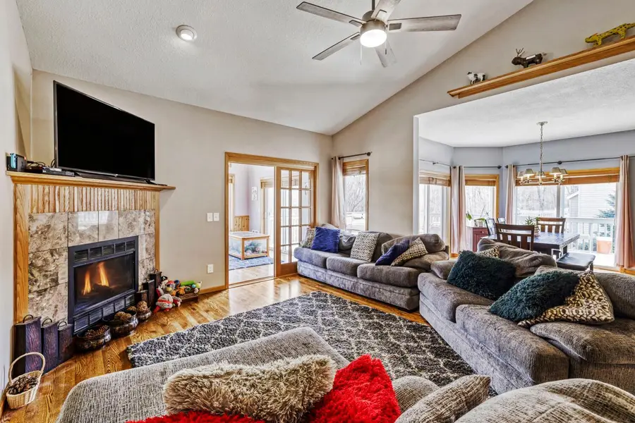 2334 Manuela Drive, Chaska, MN 55318 - #3