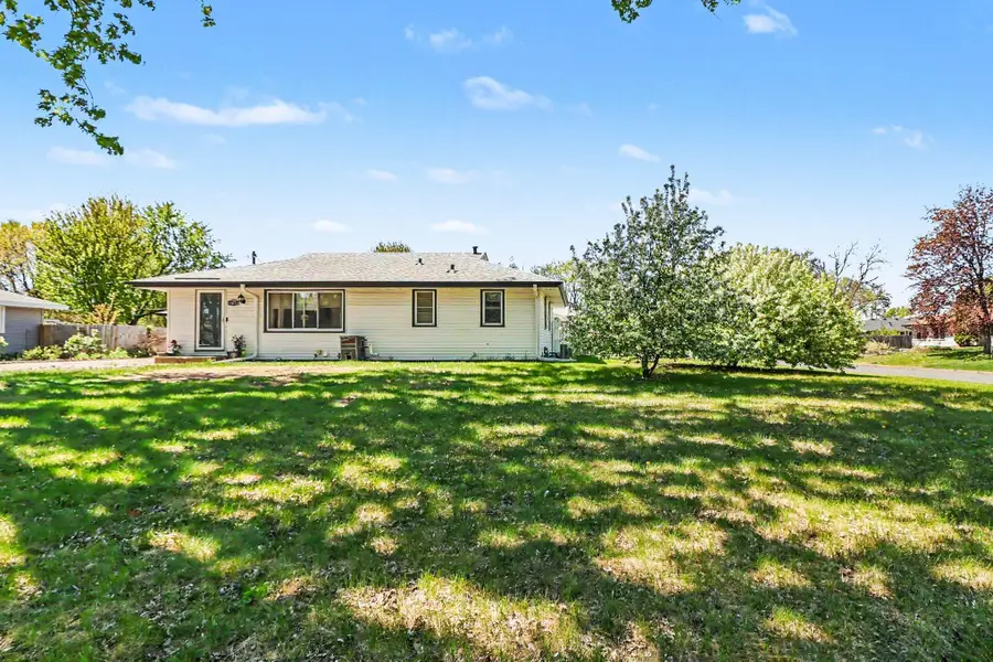 10572 7th Street Ne, Blaine, MN 55434 - #3
