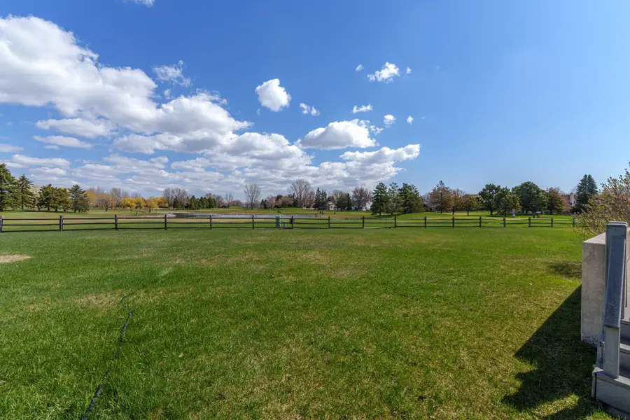 94 Prairiewood Drive S #D, Fargo, ND 58103 - #3