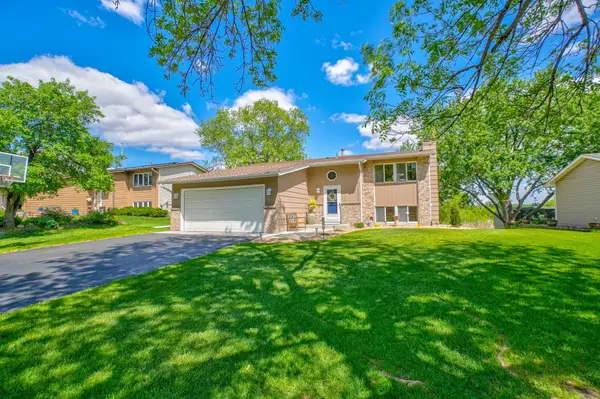 6676 Sandlewood Road, Woodbury, MN 55125