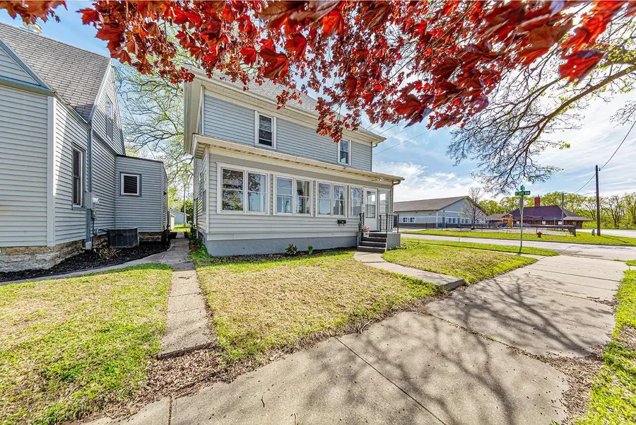 727 2nd Street Nw, Faribault, MN 55021 - #2