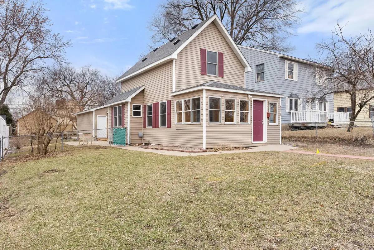 610 6th Avenue S, Hopkins, MN 55343 - #1