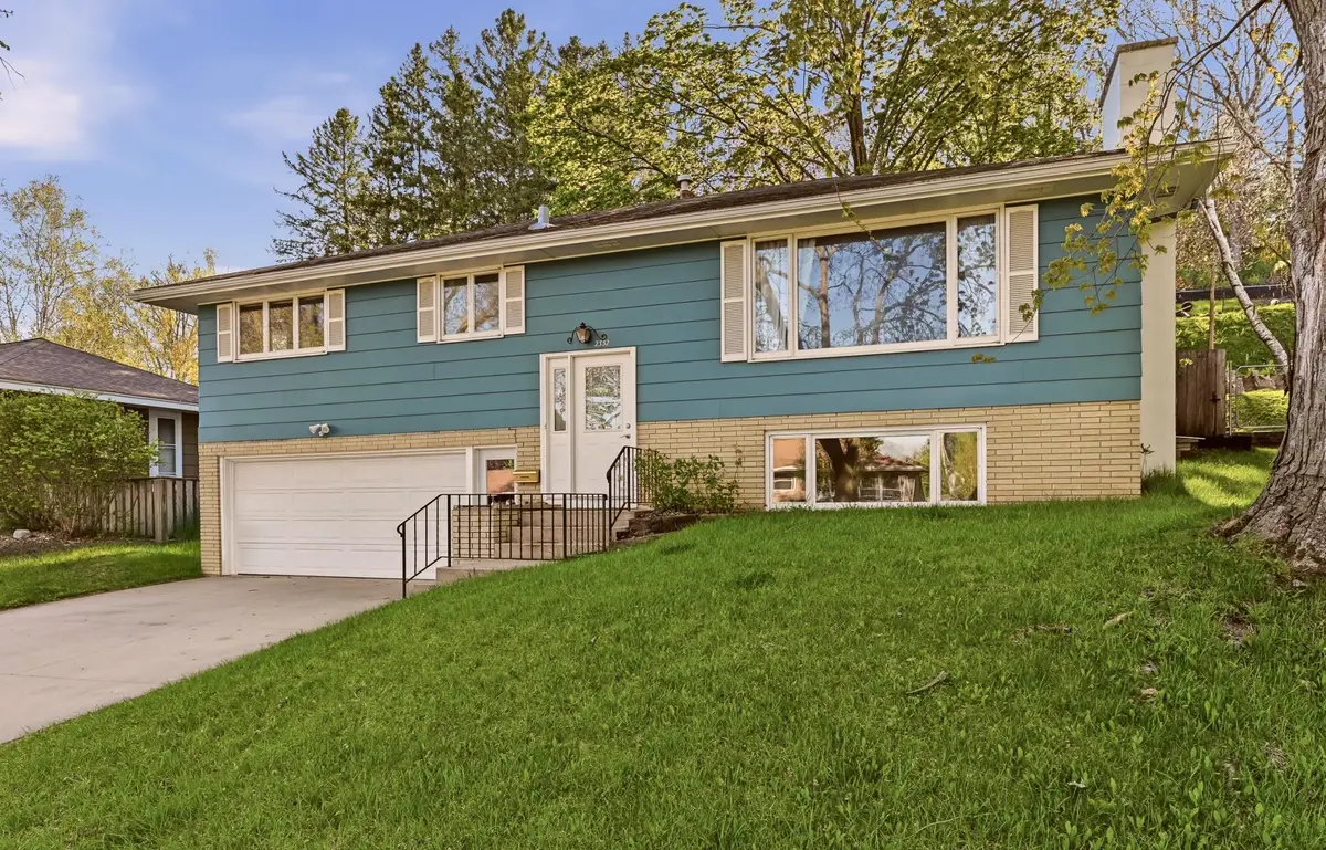 2332 11th Avenue Nw, Rochester, MN 55901 - #1