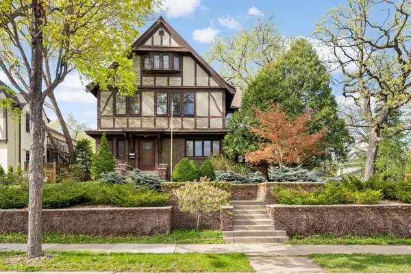 2418 W 22nd Street, Minneapolis, MN 55405
