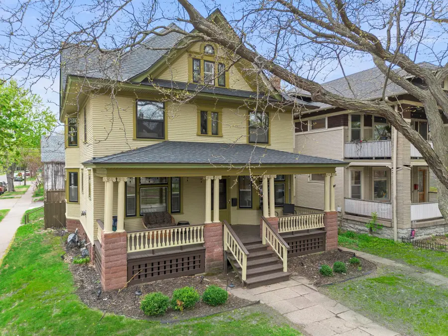 802 Ashland Avenue, Saint Paul, MN 55104 - #2